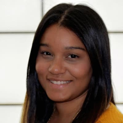 Portrait of Leonela Paula